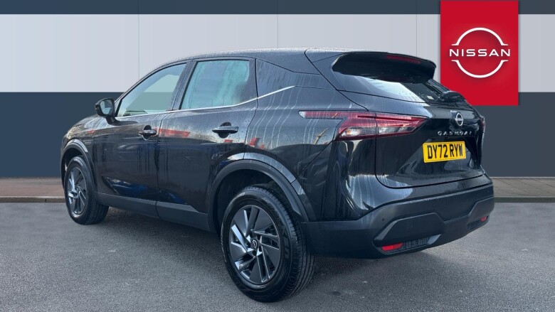 Nissan Qashqai 1.3 DiG-T MH Acenta Premium 5dr Petrol Hatchback